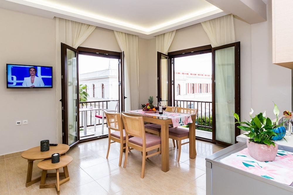 Alektor Studios & Apartments Kota Zakynthos Bagian luar foto